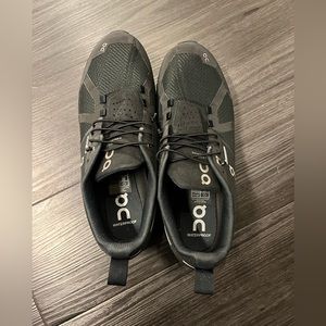 On cloud 5 shoes- waterproof